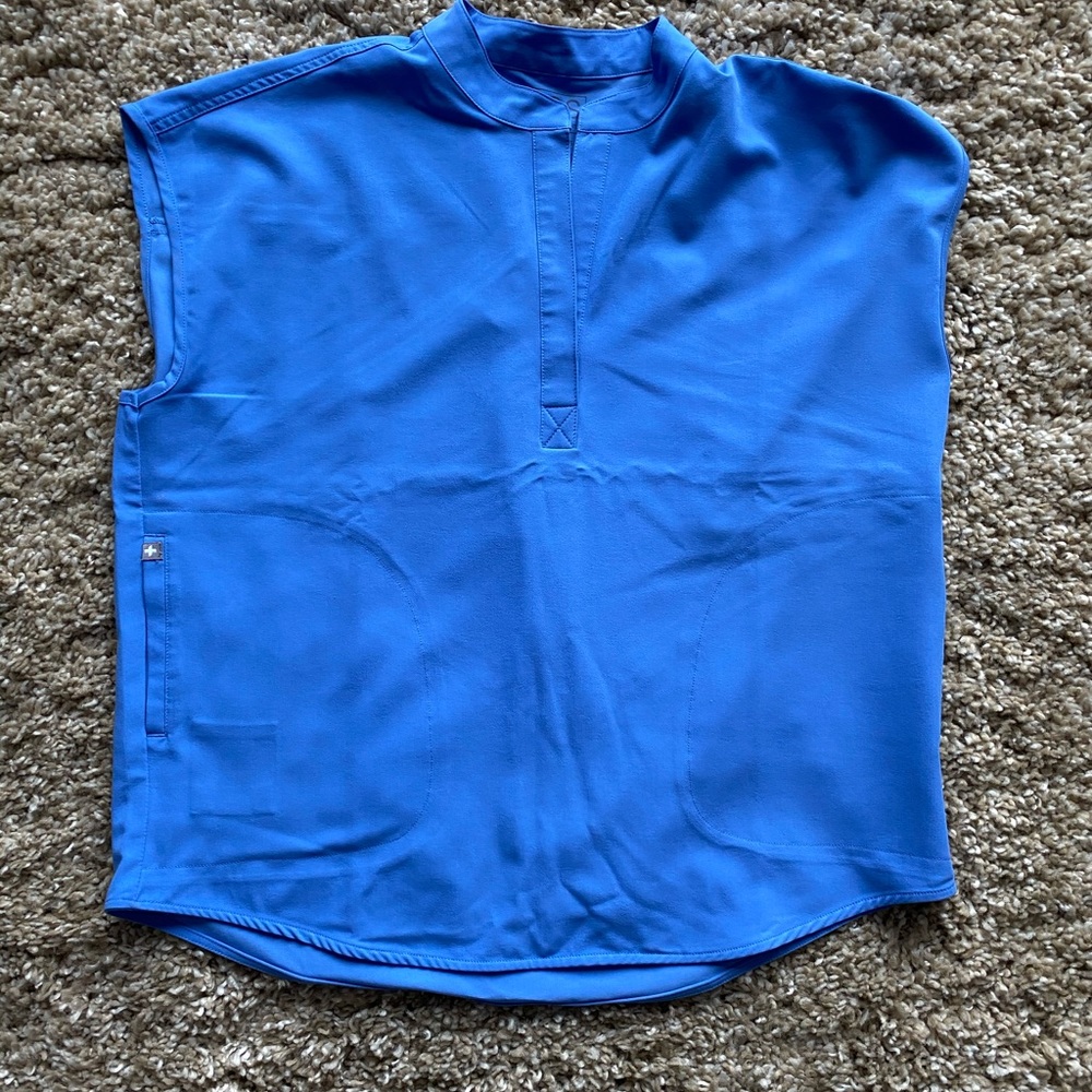 Figs “Rafaela” top, size small
